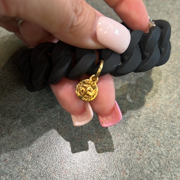 Marc by Marc Jacobs Rubber Katie Turnlock Bracelet - Picture 3 of 4